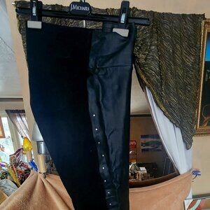 Leather like studded front, plain black on back pull-on Leggings Le Chateau Sz 4